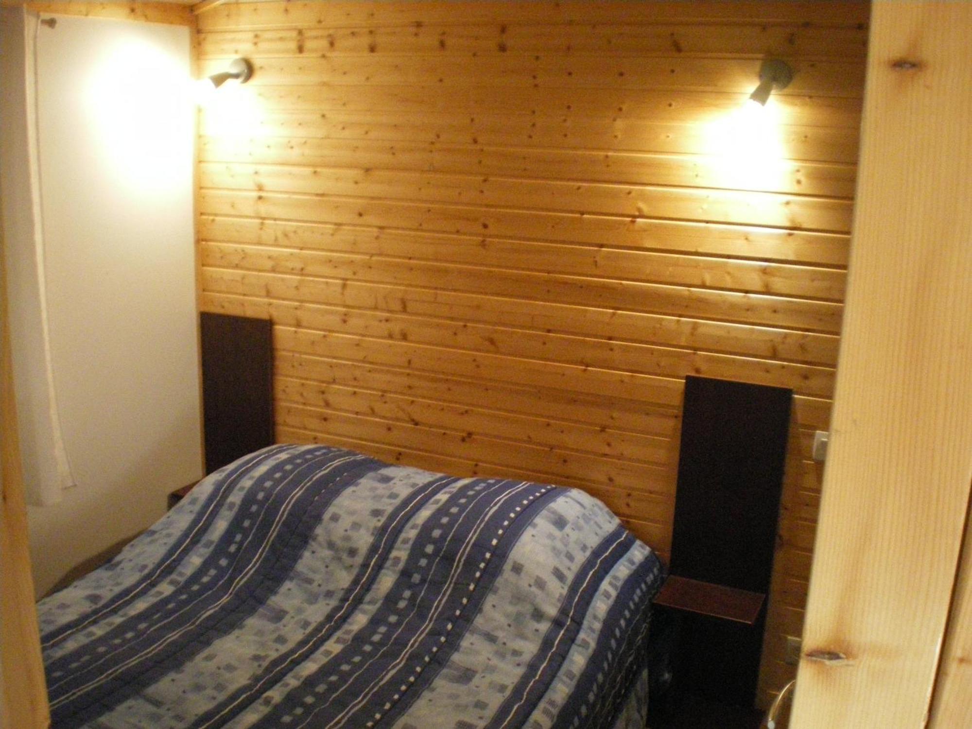Cottages Du Lac De Miel Beynat Quarto foto
