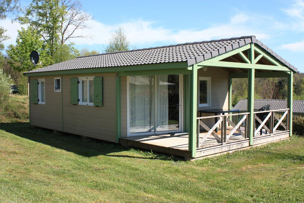 Cottages Du Lac De Miel Beynat Quarto foto